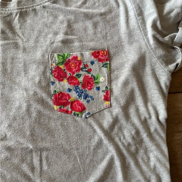 Rabbit Running x Kokom Scrunchies Remix Pocket Tee | M | VGUC | Grey/Floral - Picture 2 of 7